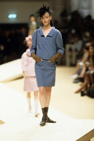 Look 15